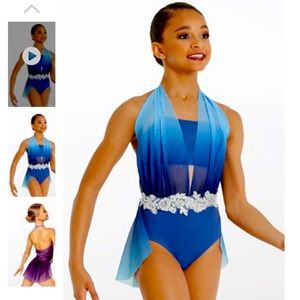 Weissman lyrical “lifelines” AXS-worn once for recital only